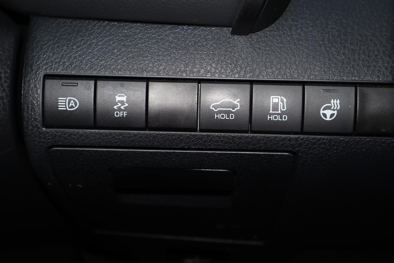 2024 Toyota Camry SE Auto Photo