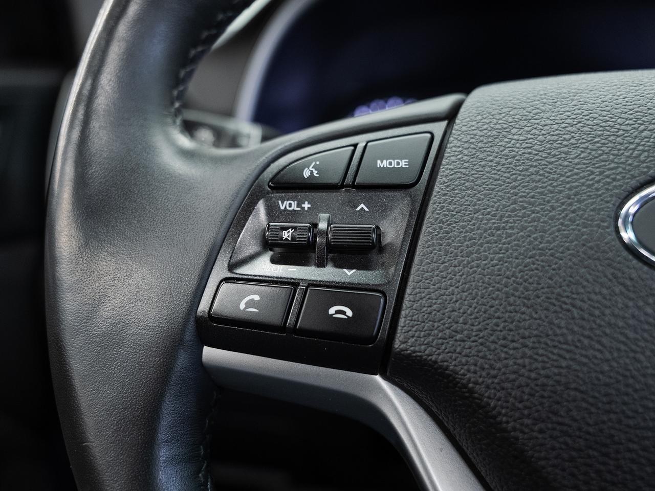2020 Hyundai Tucson LUXURY AWD | Pano roof | Leather | BSM | CarPlay