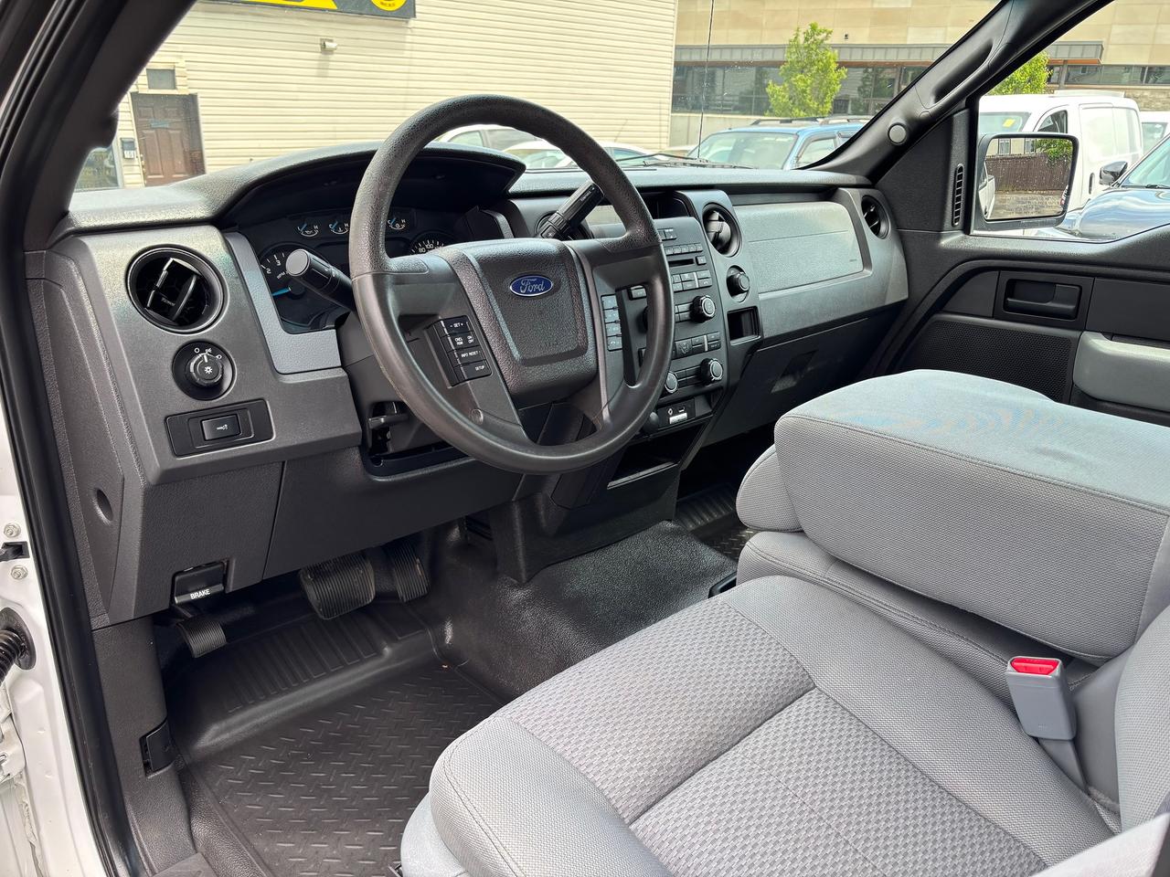 2013 Ford F-150 XL Photo