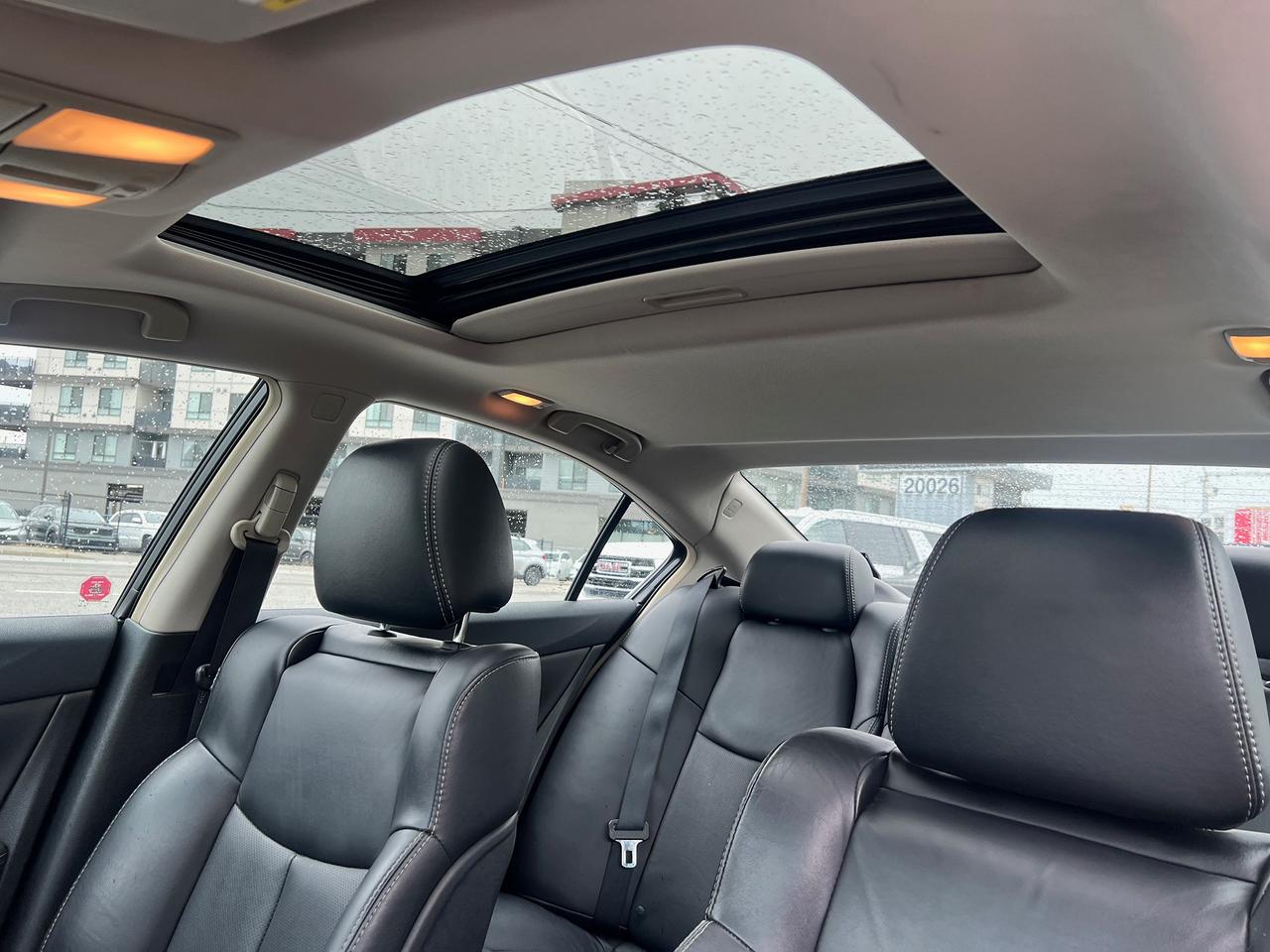 2012 Nissan Maxima 3.5 SV Photo14