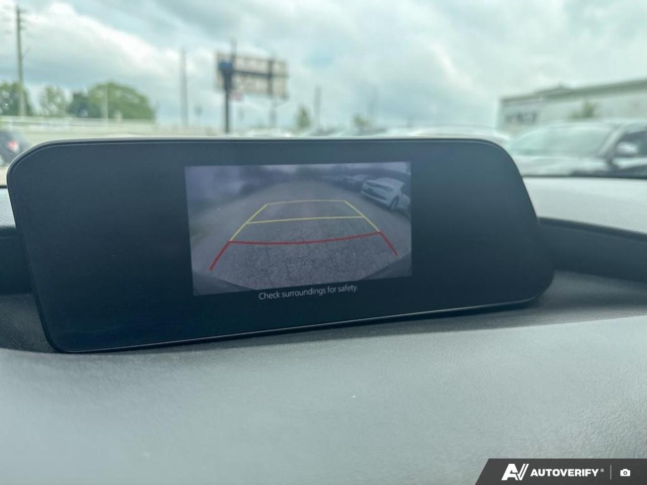 2019 Mazda MAZDA3 GS LUXURY / AWD / LEATHER / ROOF / HTD SEATS / Photo