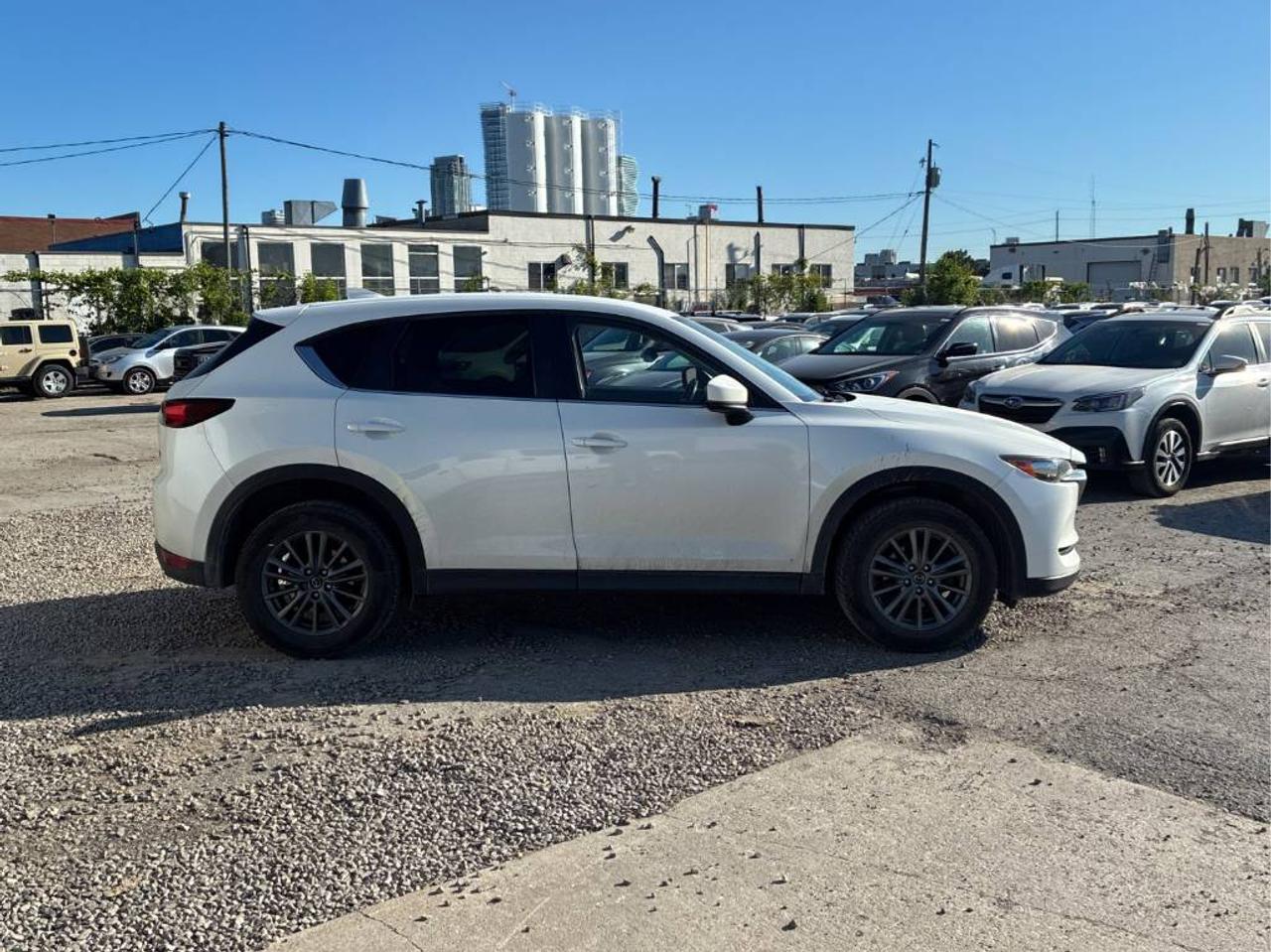 2017 Mazda CX-5 GS AWD, NAV, BACK-UP CAM, AND MORE!! Photo3
