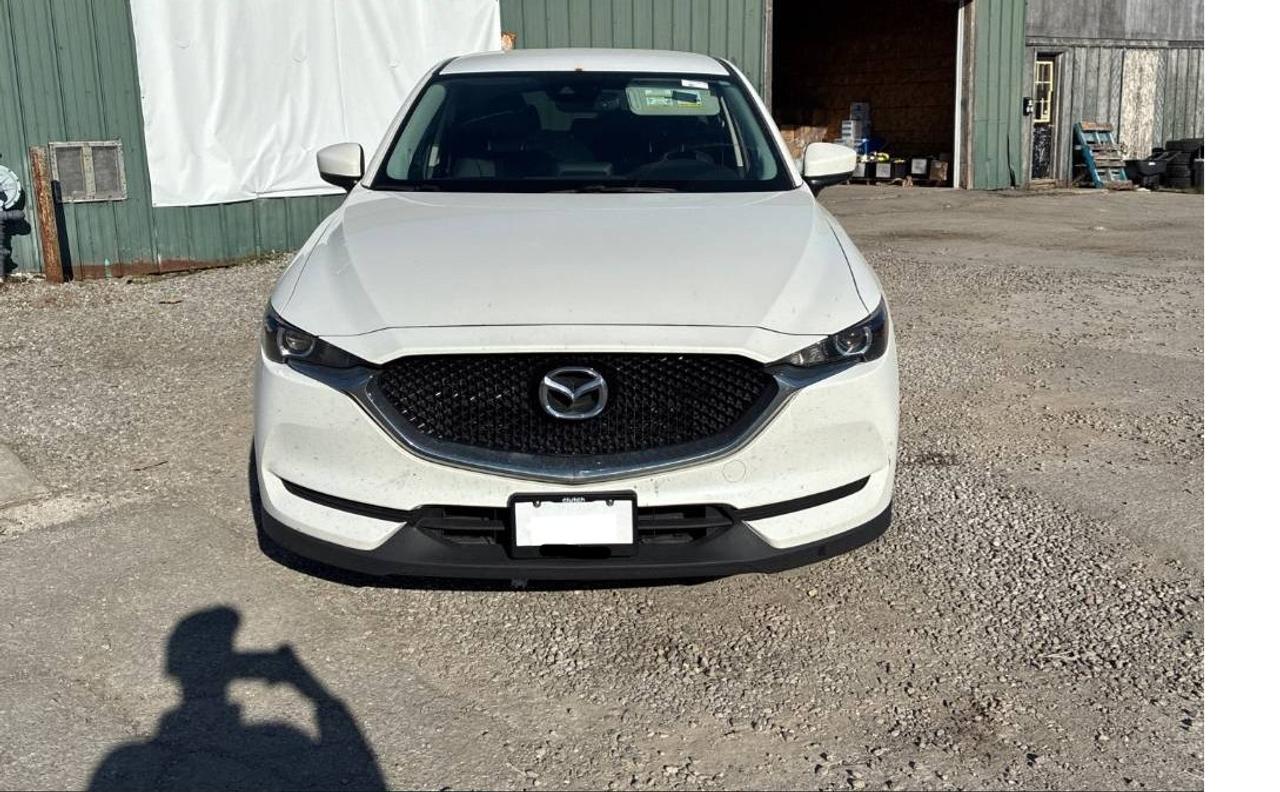 2017 Mazda CX-5 GS AWD, NAV, BACK-UP CAM, AND MORE!! Photo