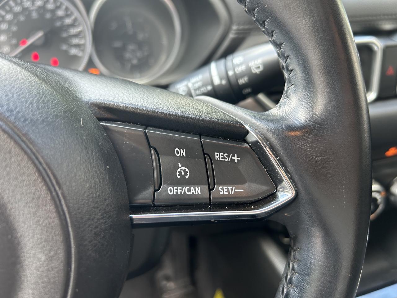 2017 Mazda CX-5 GS AWD, NAV, BACK-UP CAM, AND MORE!! Photo