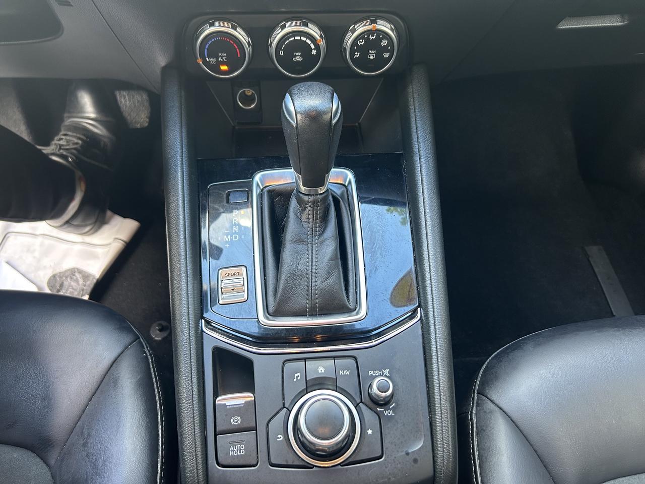 2017 Mazda CX-5 GS AWD, NAV, BACK-UP CAM, AND MORE!! Photo