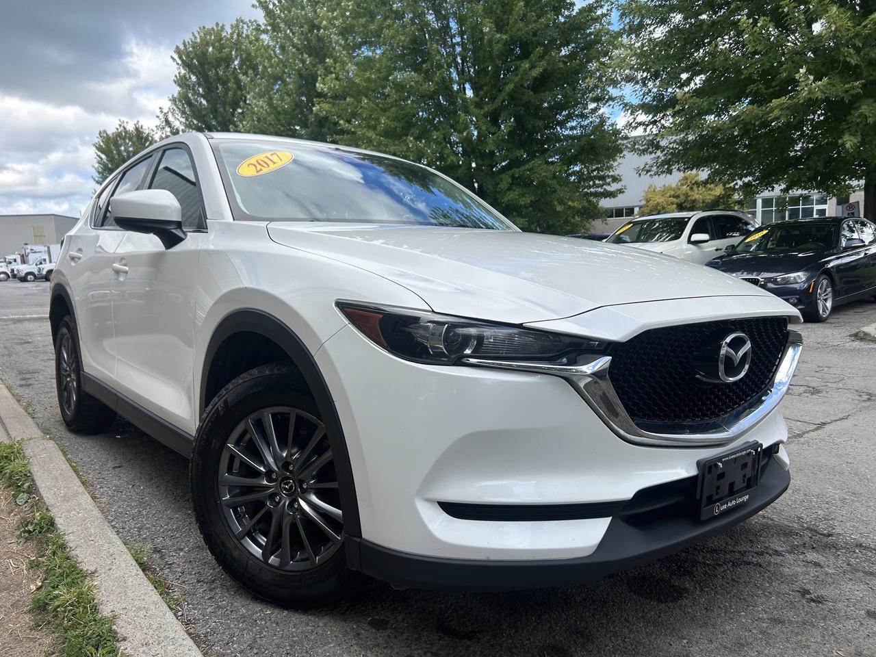 2017 Mazda CX-5 GS AWD, NAV, BACK-UP CAM, AND MORE!! Photo