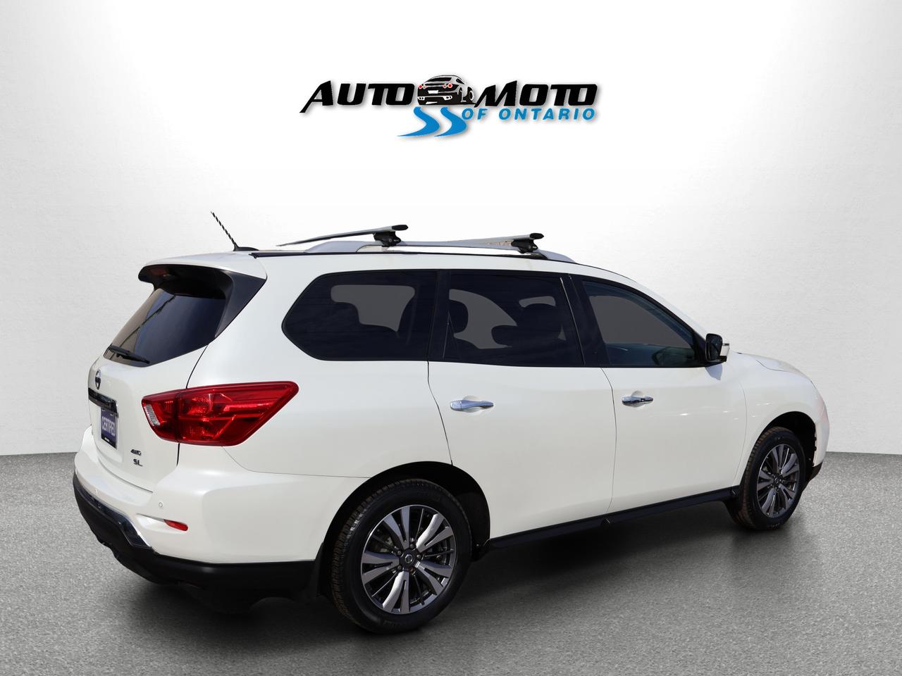 2018 Nissan Pathfinder SL PREMIUM 4WD CERTIFIED *ACCIDENT FREE*7 SEATS* CAMERA NAV BLUETOOTH LEATHER HEATED SEATS SUNROOF CRUISE ALLOYS Photo