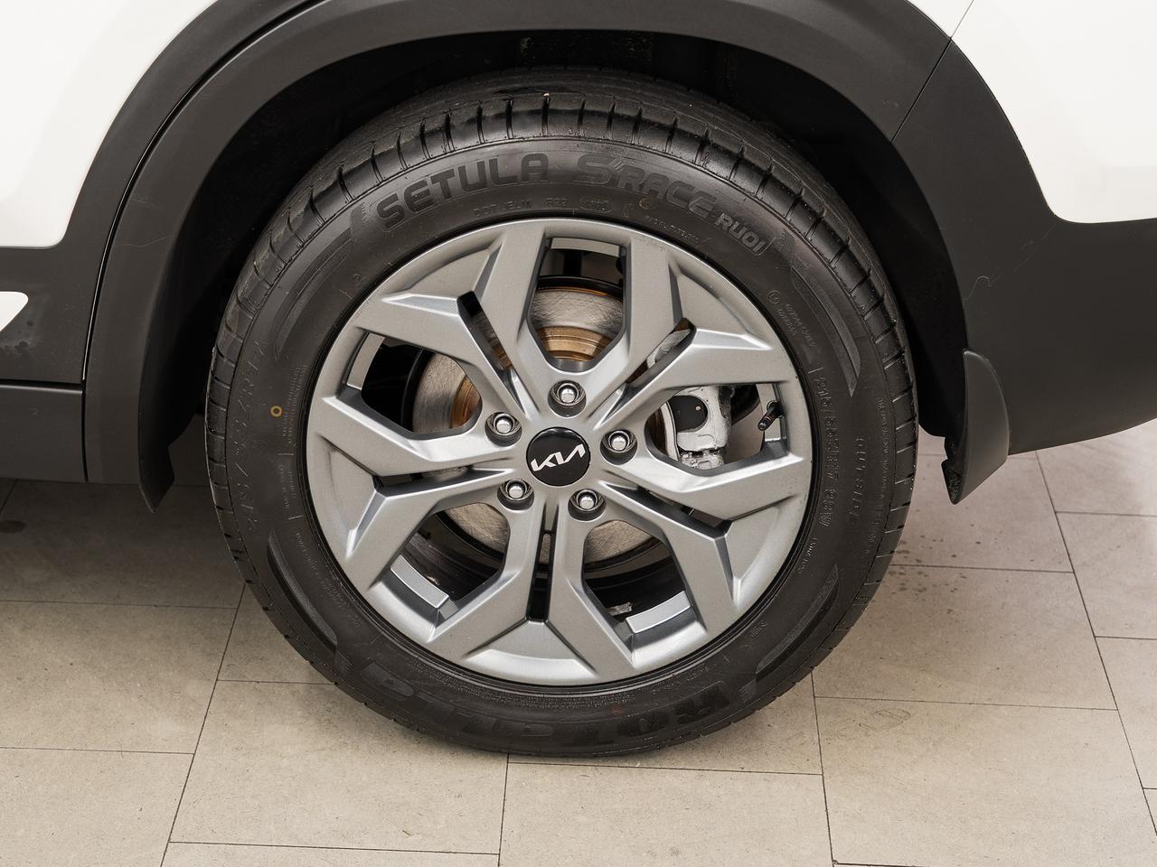 2024 Kia Seltos EX AWD | Sunroof | Heated Seats | BSM | CarPlay