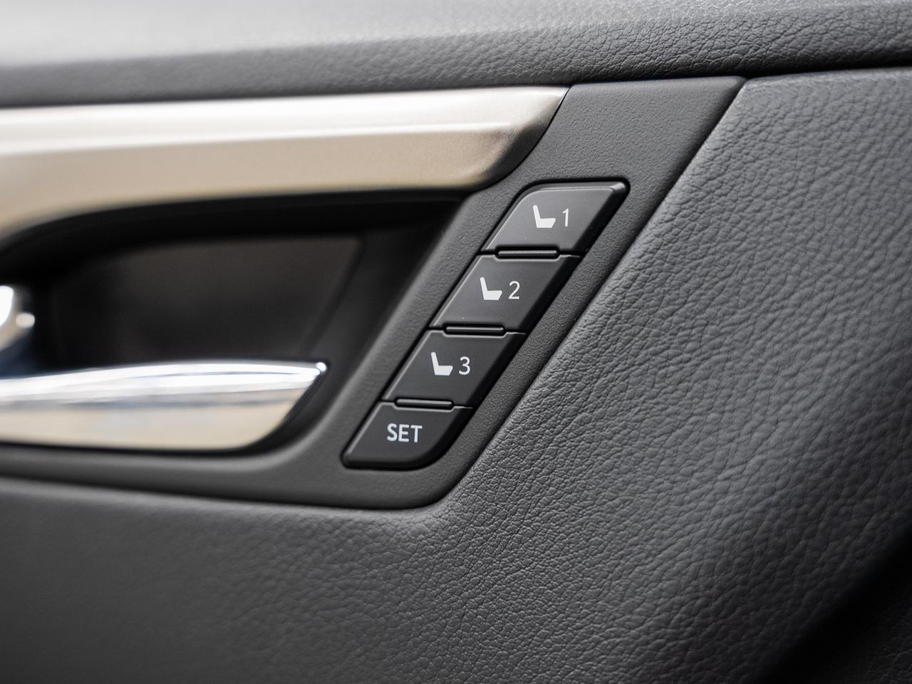 2022 Lexus RX LUXURY AWD | Nav | Sunroof | Leather | CarPlay Photo