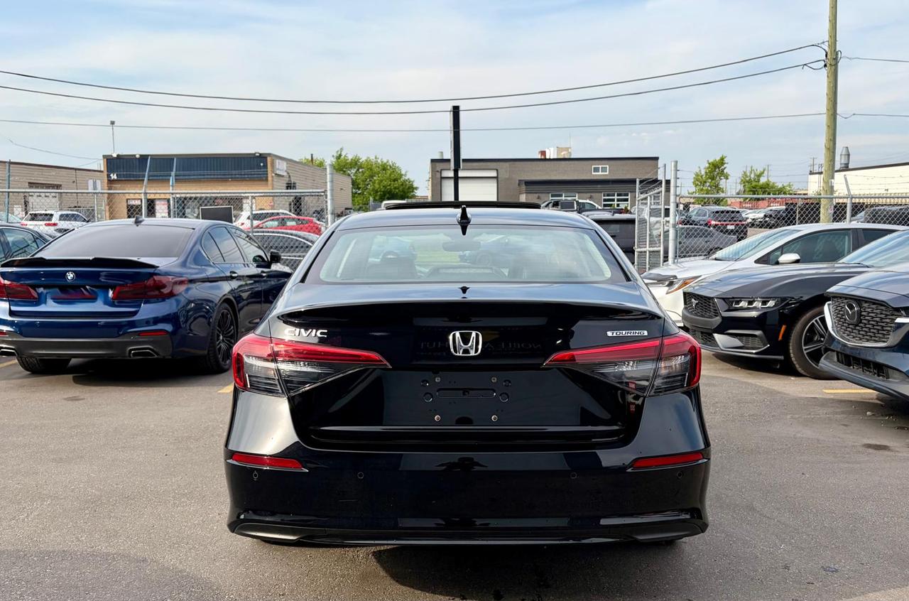 2023 Honda Civic Touring Photo