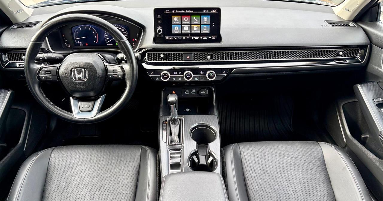 2023 Honda Civic Touring Photo