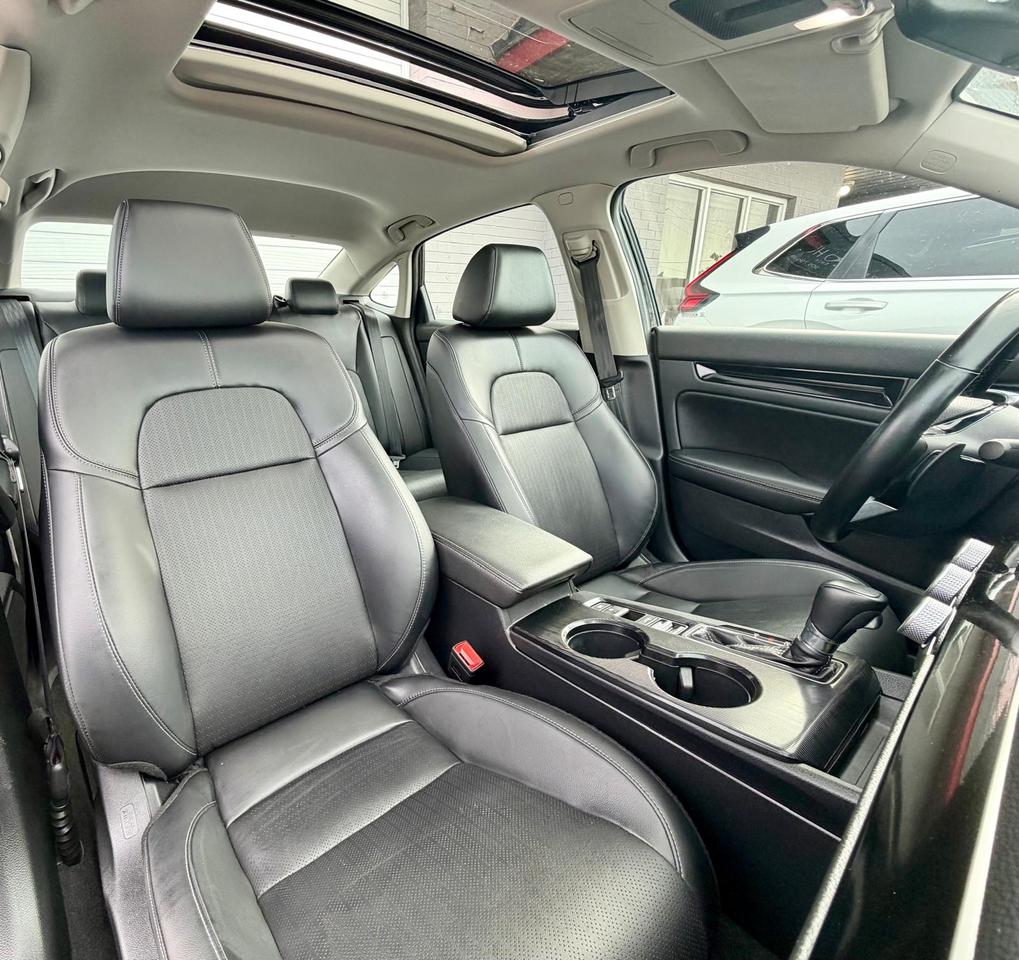 2023 Honda Civic Touring Photo