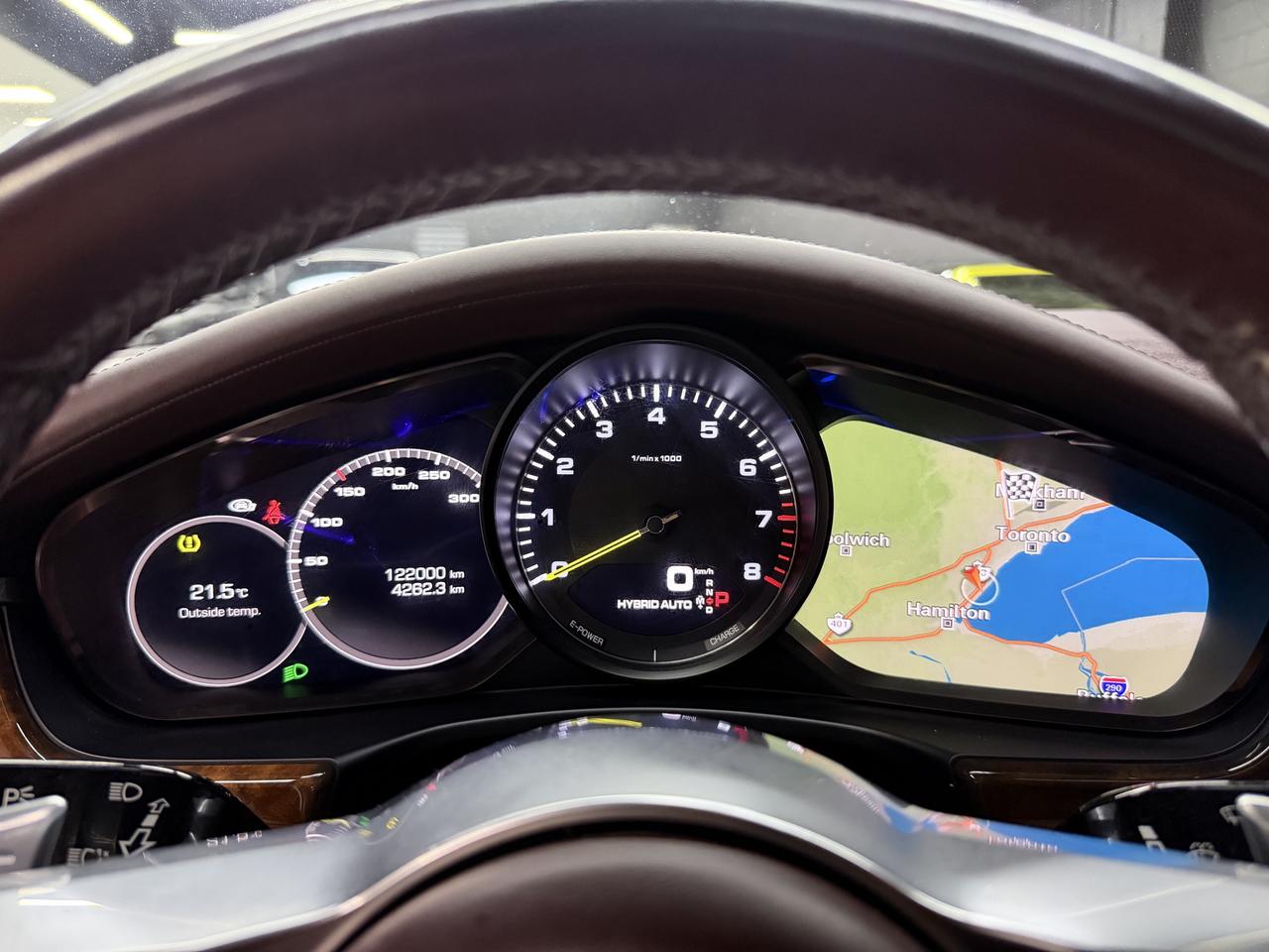 2018 Porsche Panamera 4 E-HYBRID|PANO|CHRONO|BSM|AIR SUSPN.| Photo