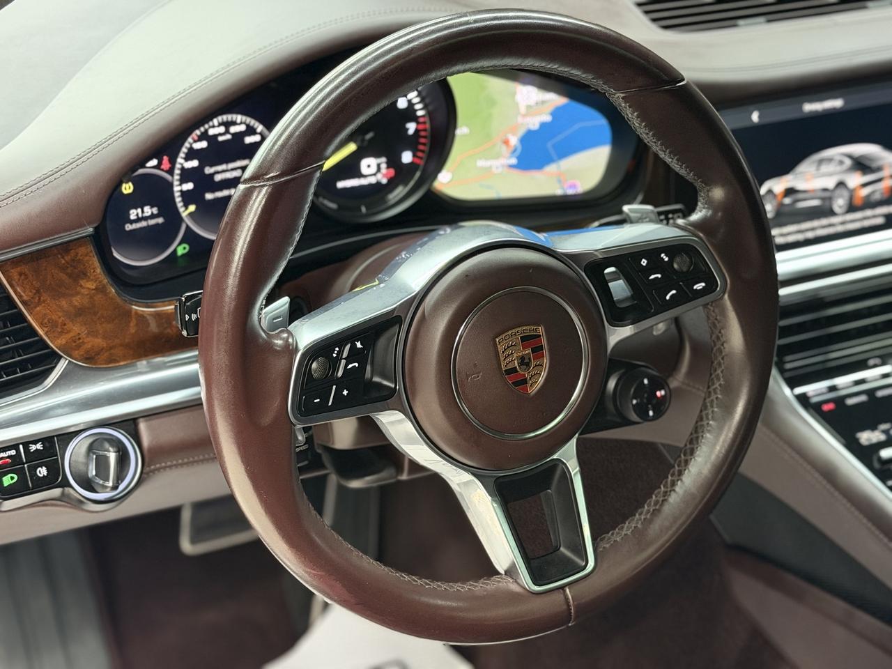 2018 Porsche Panamera 4 E-HYBRID|PANO|CHRONO|BSM|AIR SUSPN.| Photo