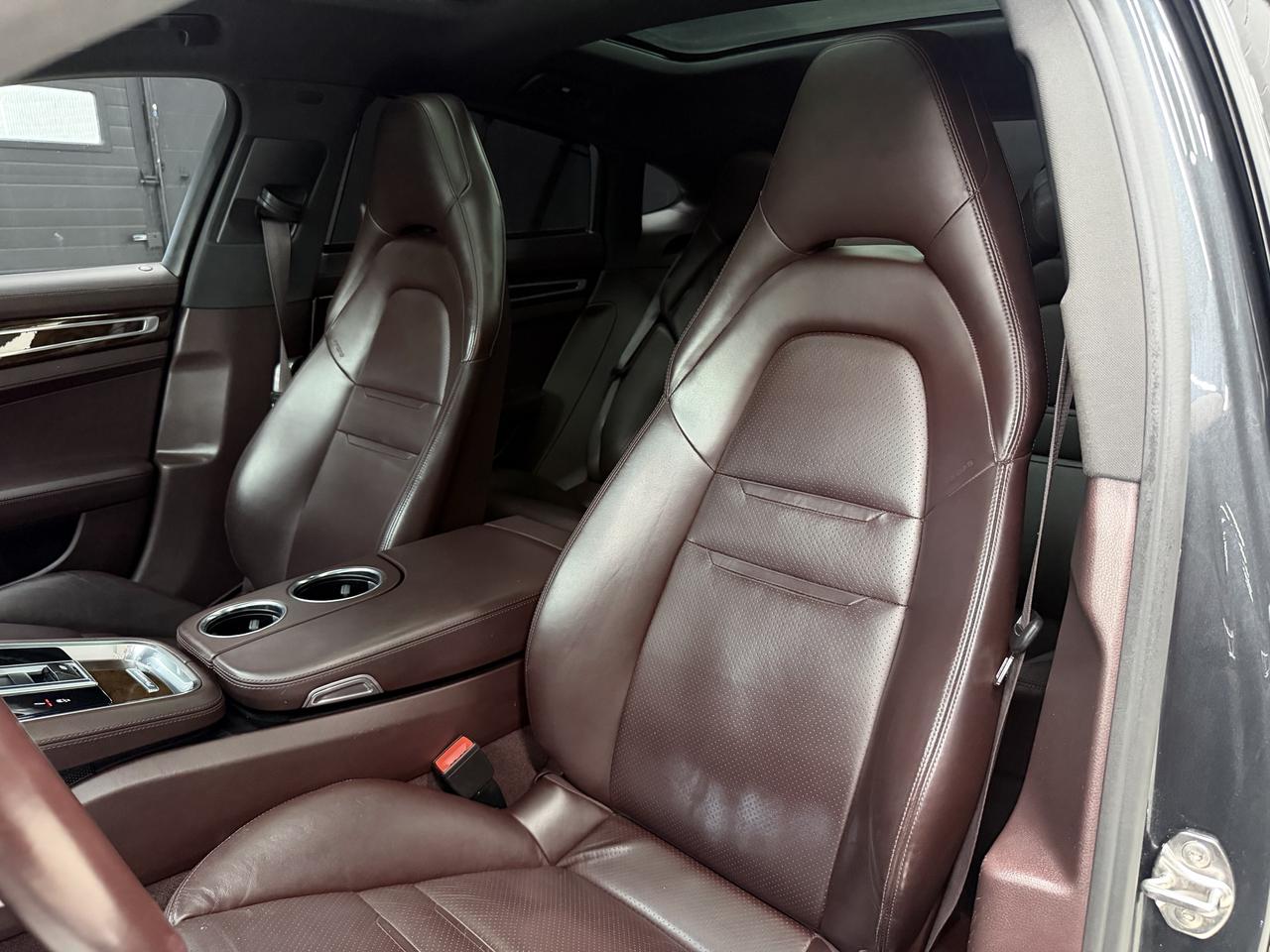 2018 Porsche Panamera 4 E-HYBRID|PANO|CHRONO|BSM|AIR SUSPN.| Photo