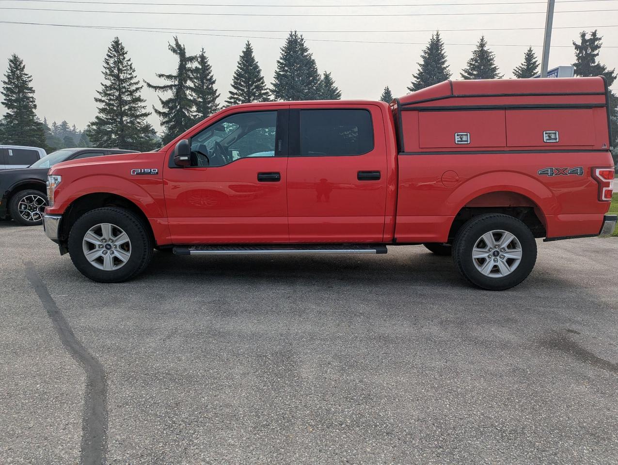 2020 Ford F-150 XLT 4WD SuperCrew 6.5' Box Photo2