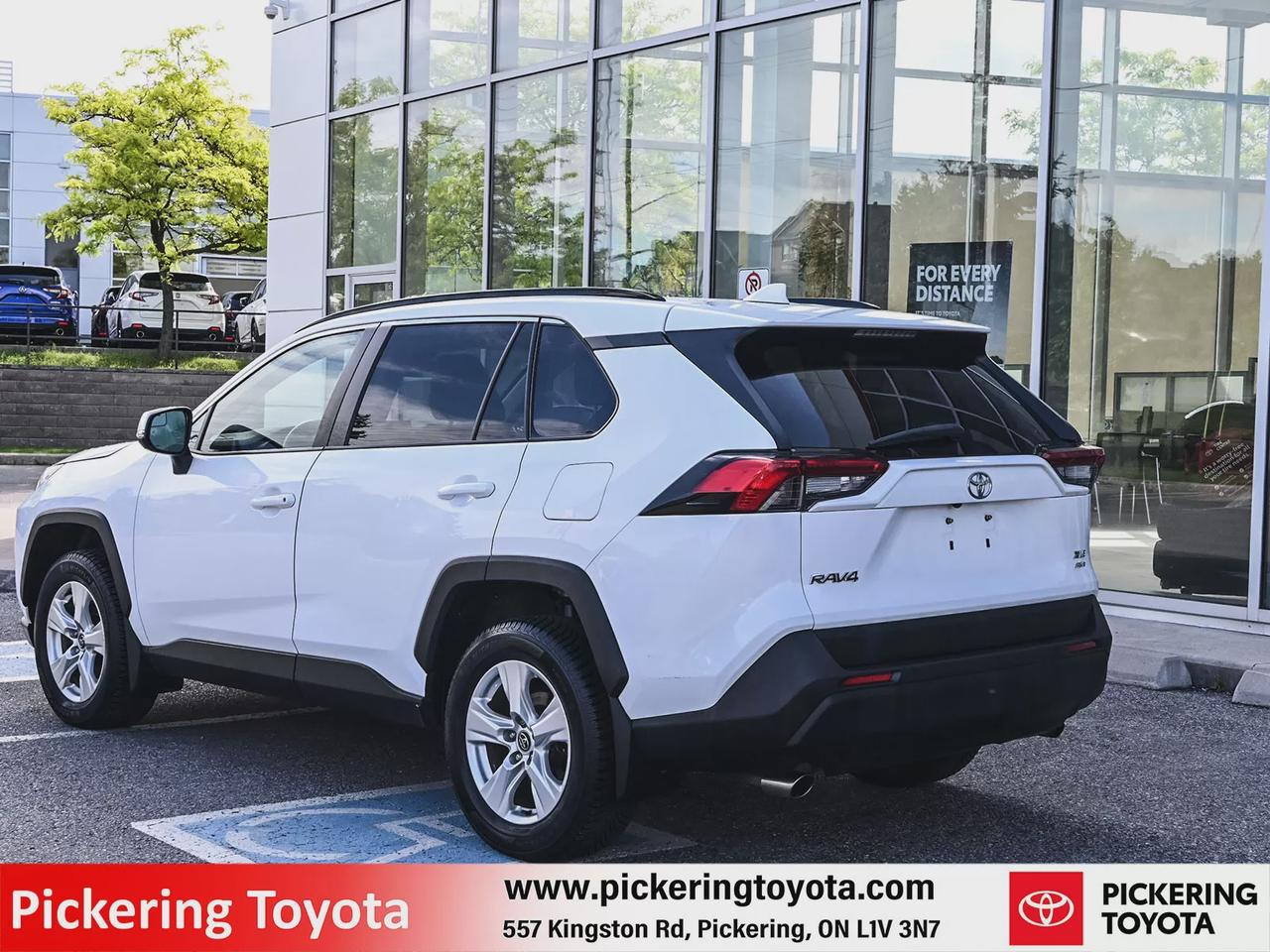 2021 Toyota RAV4 XLE Photo