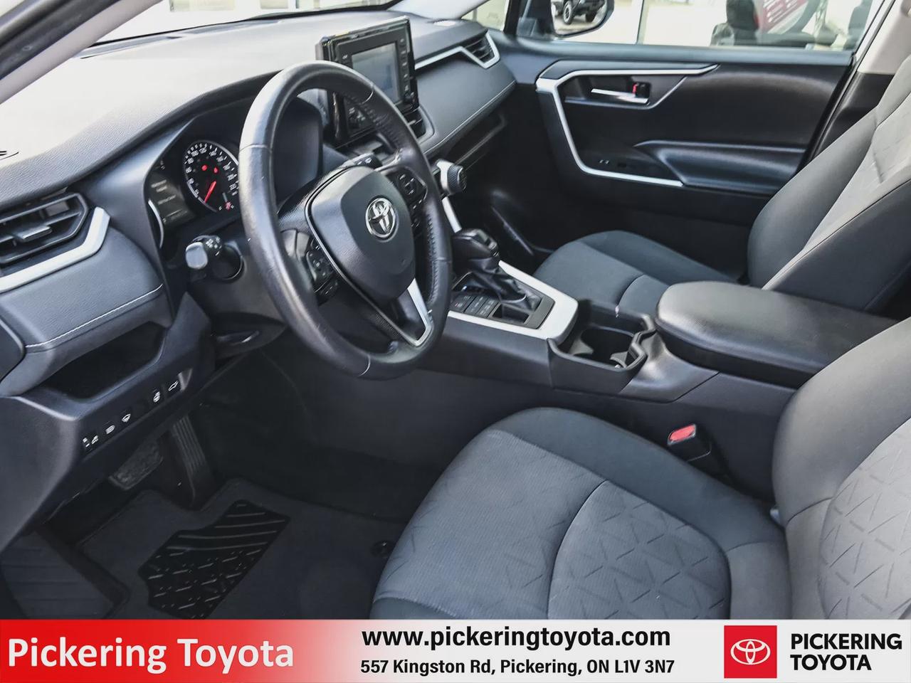 2021 Toyota RAV4 XLE Photo