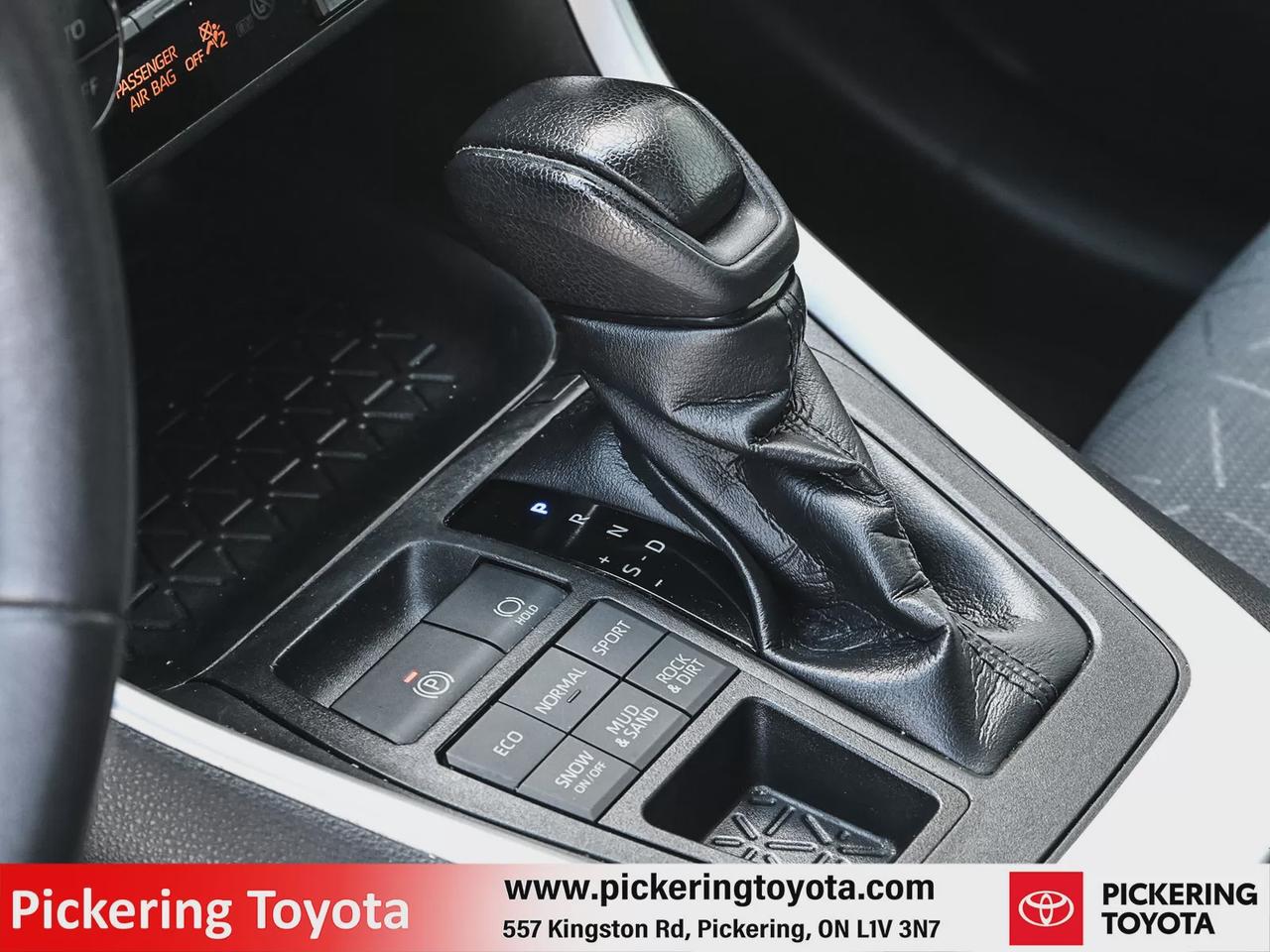2021 Toyota RAV4 XLE Photo