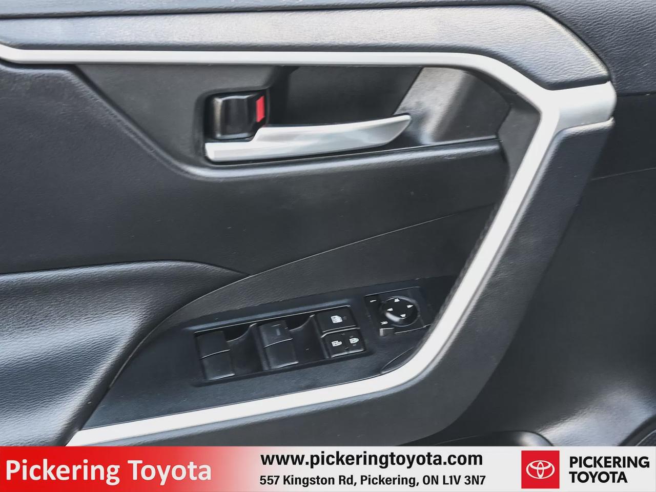 2021 Toyota RAV4 XLE Photo