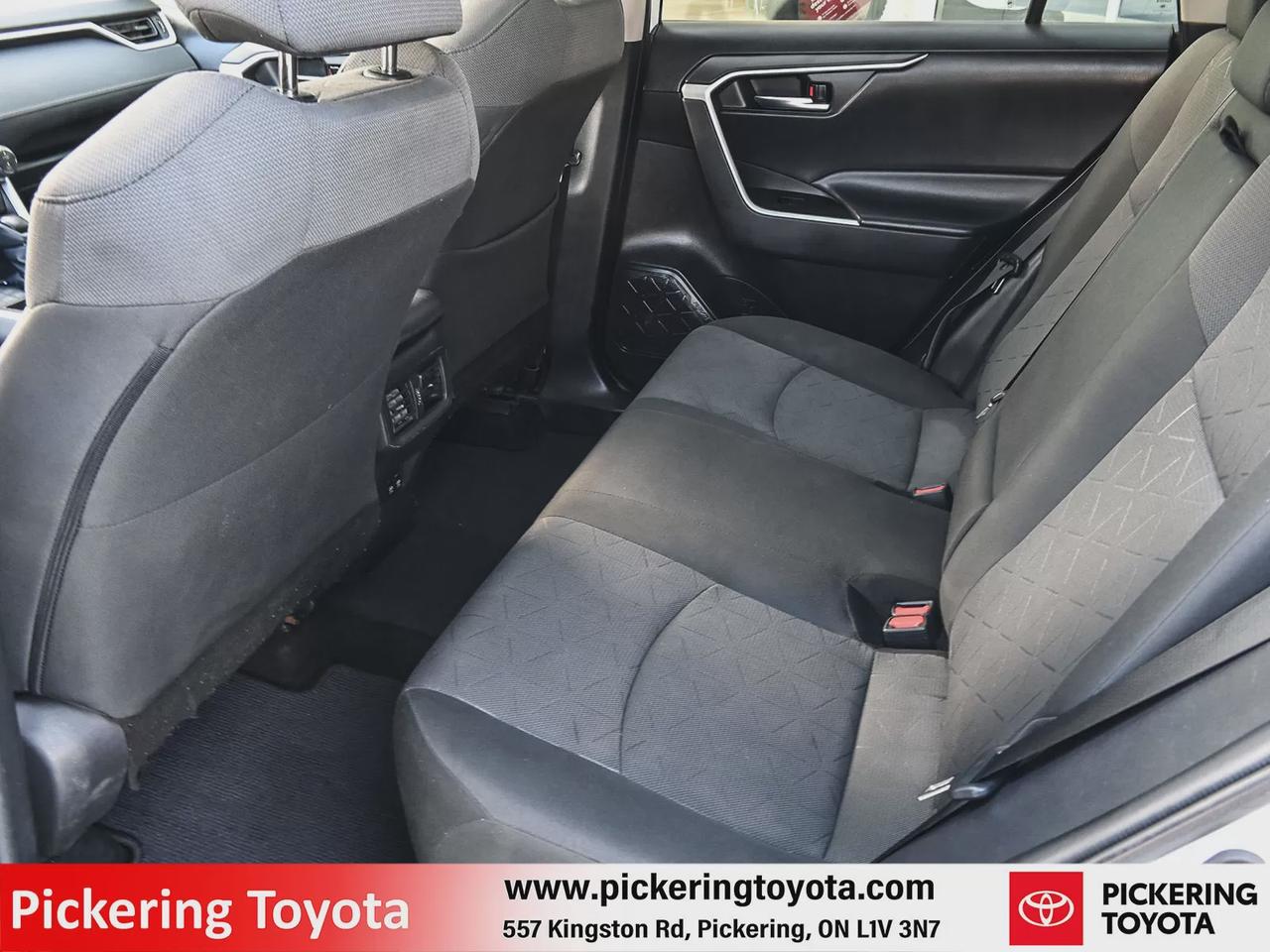 2021 Toyota RAV4 XLE Photo