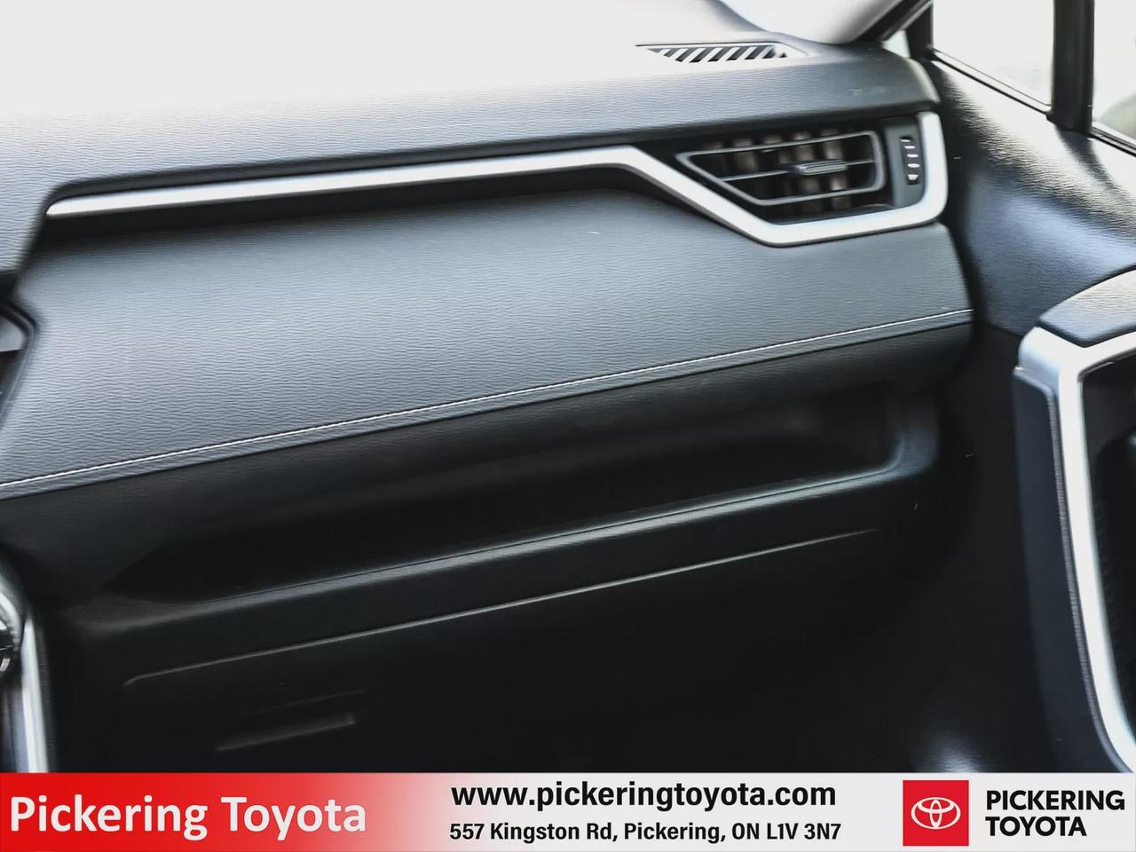 2021 Toyota RAV4 XLE Photo