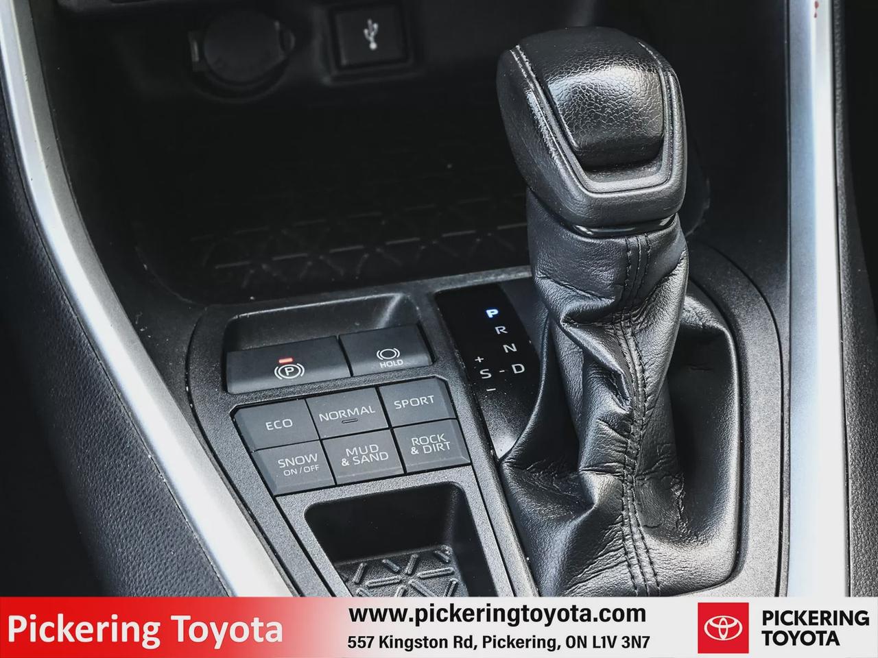 2021 Toyota RAV4 XLE Photo