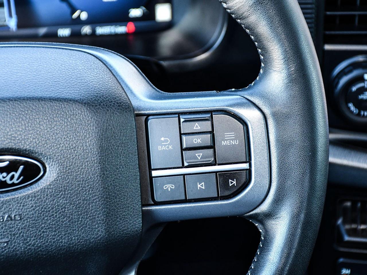 2024 Ford F-150 Lariat 4WD SuperCrew 5.5' Box Photo