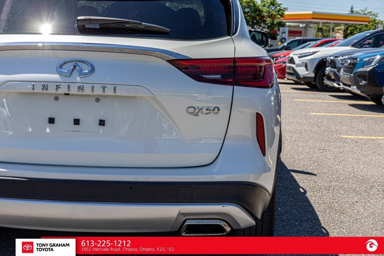 2019 Infiniti QX50 ESSENTIAL Photo