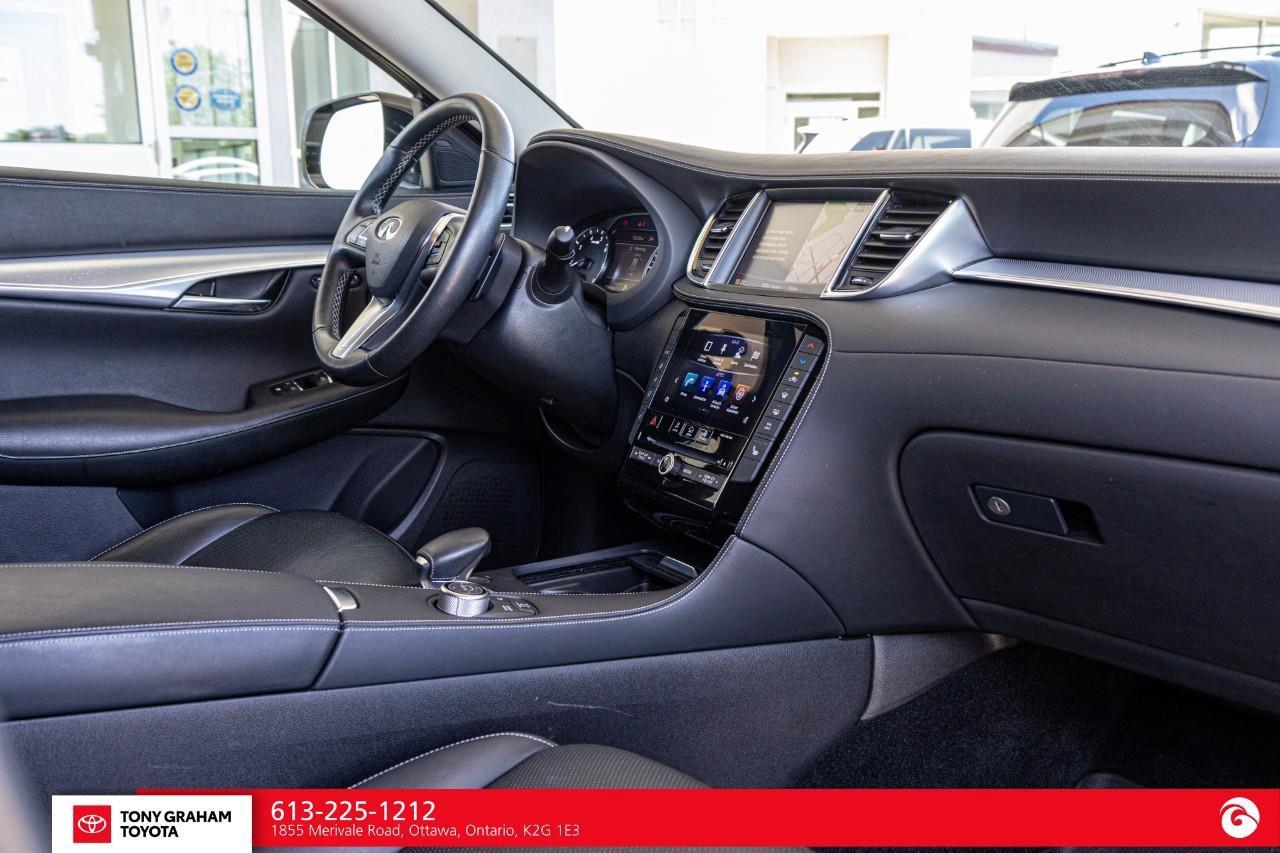 2019 Infiniti QX50 ESSENTIAL Photo