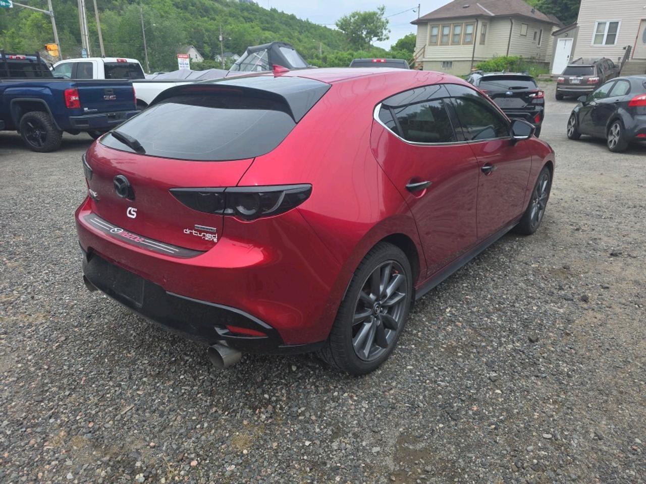 2021 Mazda MAZDA3 GT Photo4