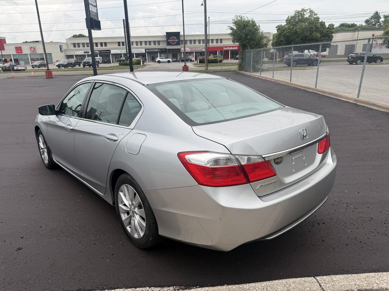 2015 Honda Accord LX Photo