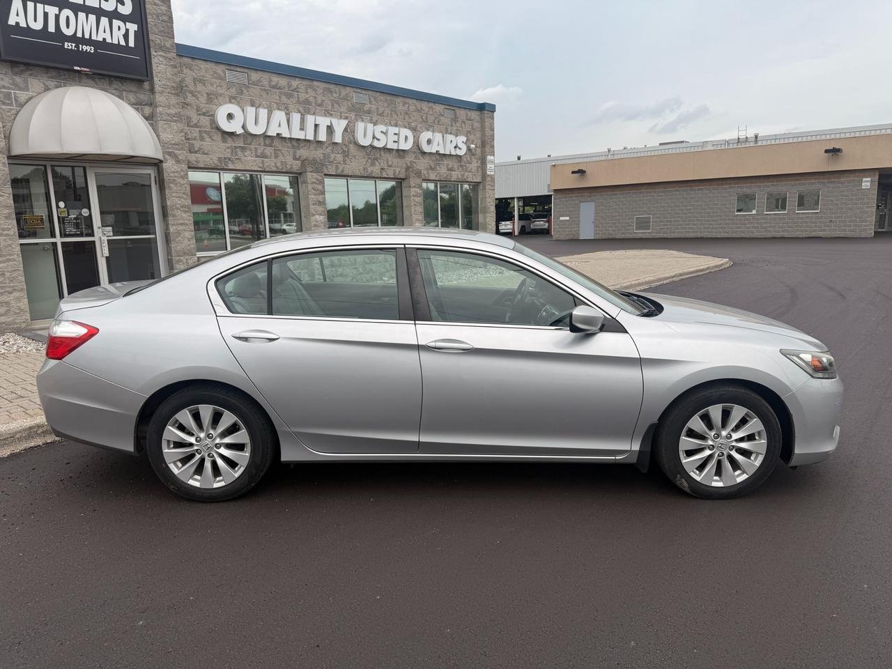2015 Honda Accord LX Photo