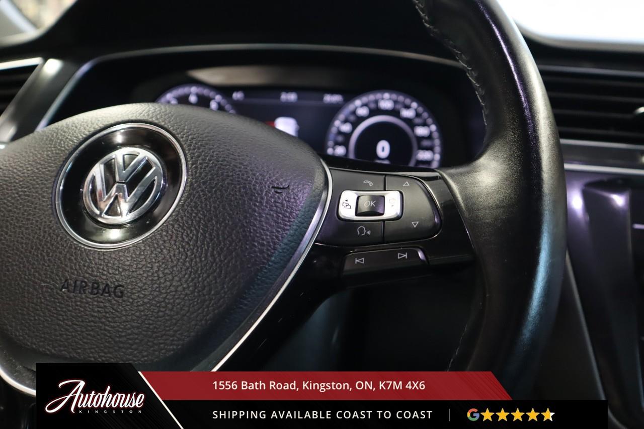 2018 Volkswagen Tiguan Highline LEATHER - PANORAMIC MOON ROOF Photo