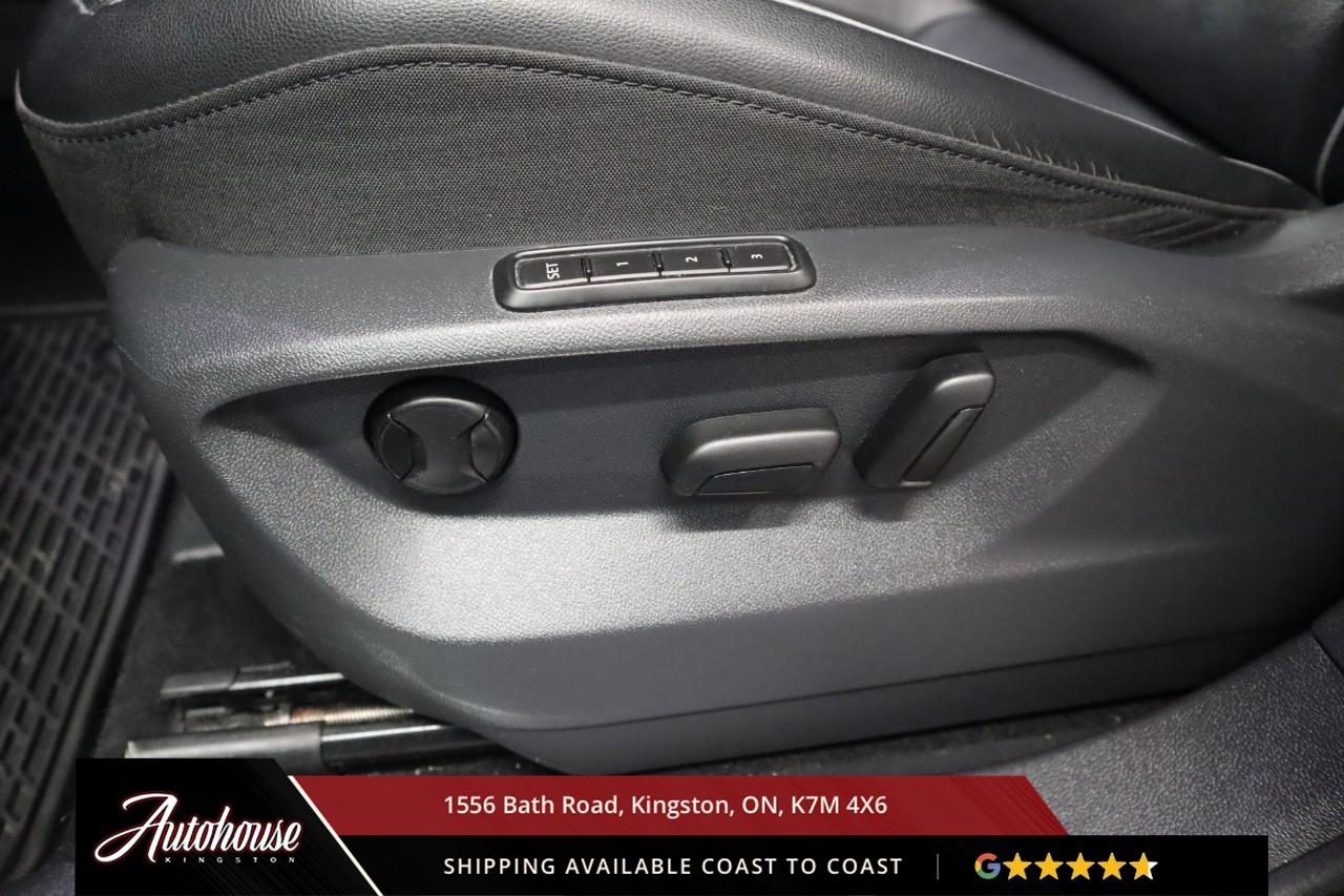 2018 Volkswagen Tiguan Highline LEATHER - PANORAMIC MOON ROOF Photo