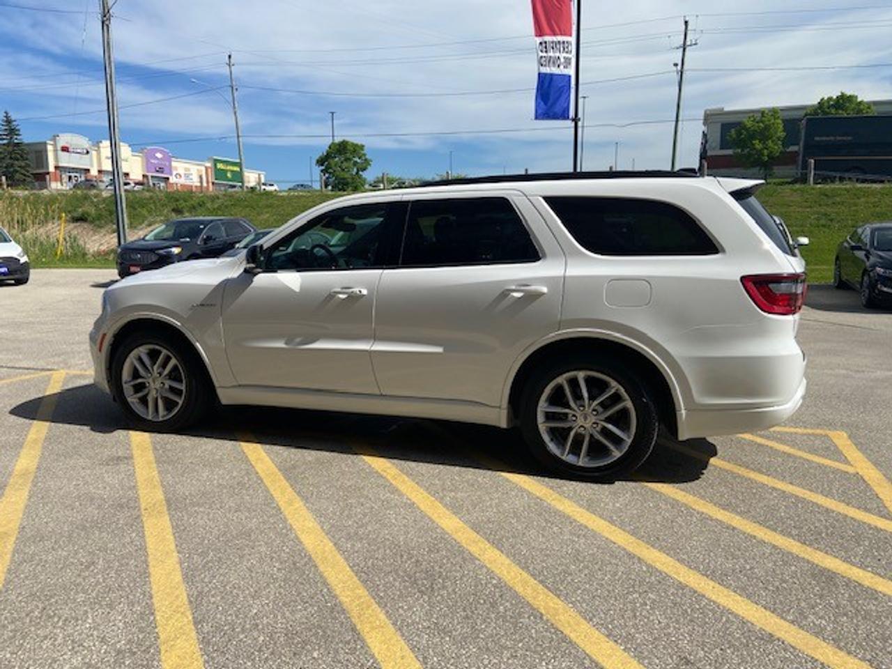 2025 Dodge Durango R/T Photo3
