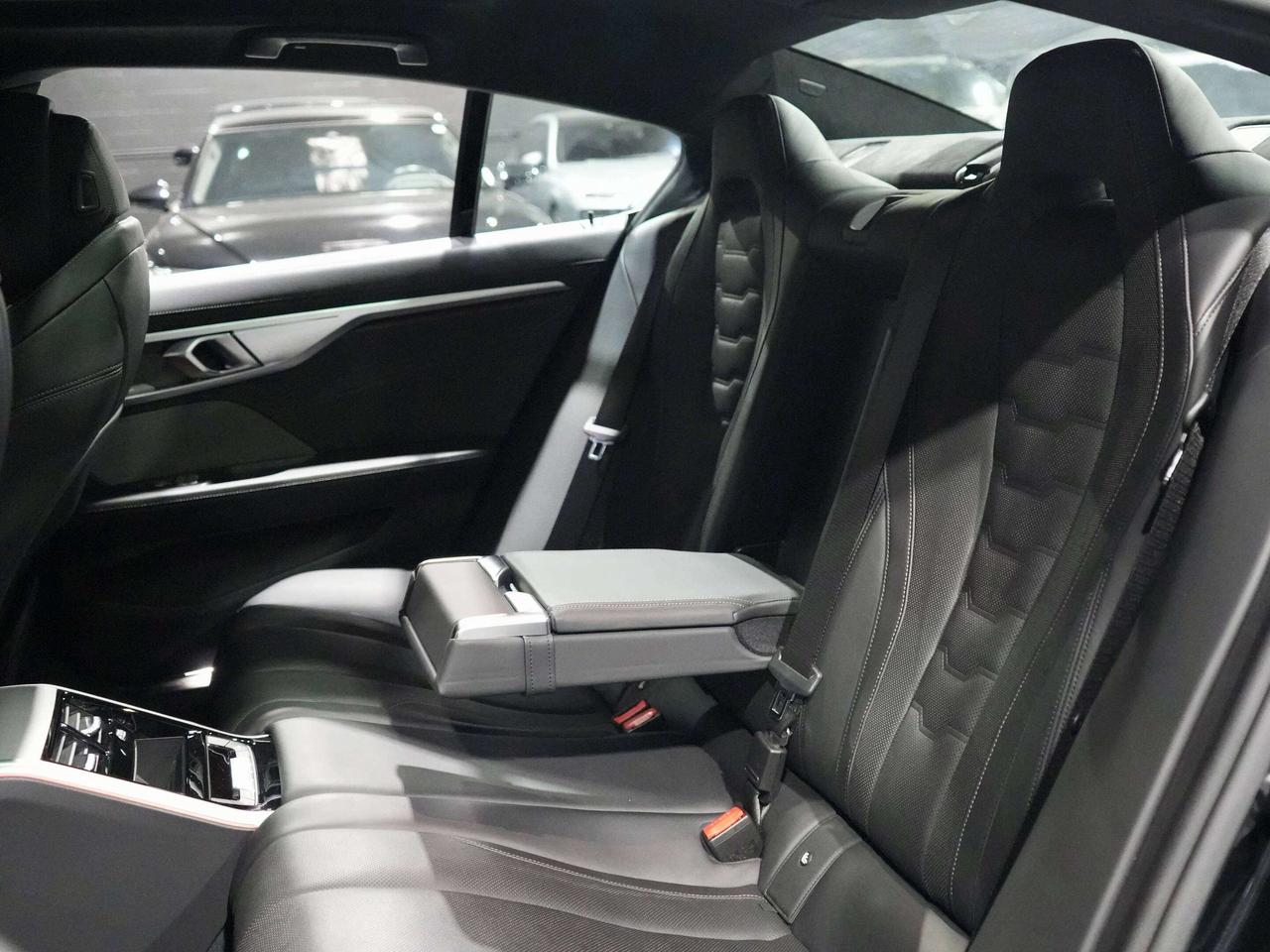 2023 BMW 8 Series xDrive|M PERFORMANCE|360|HUD|HARMAN|PANO Photo