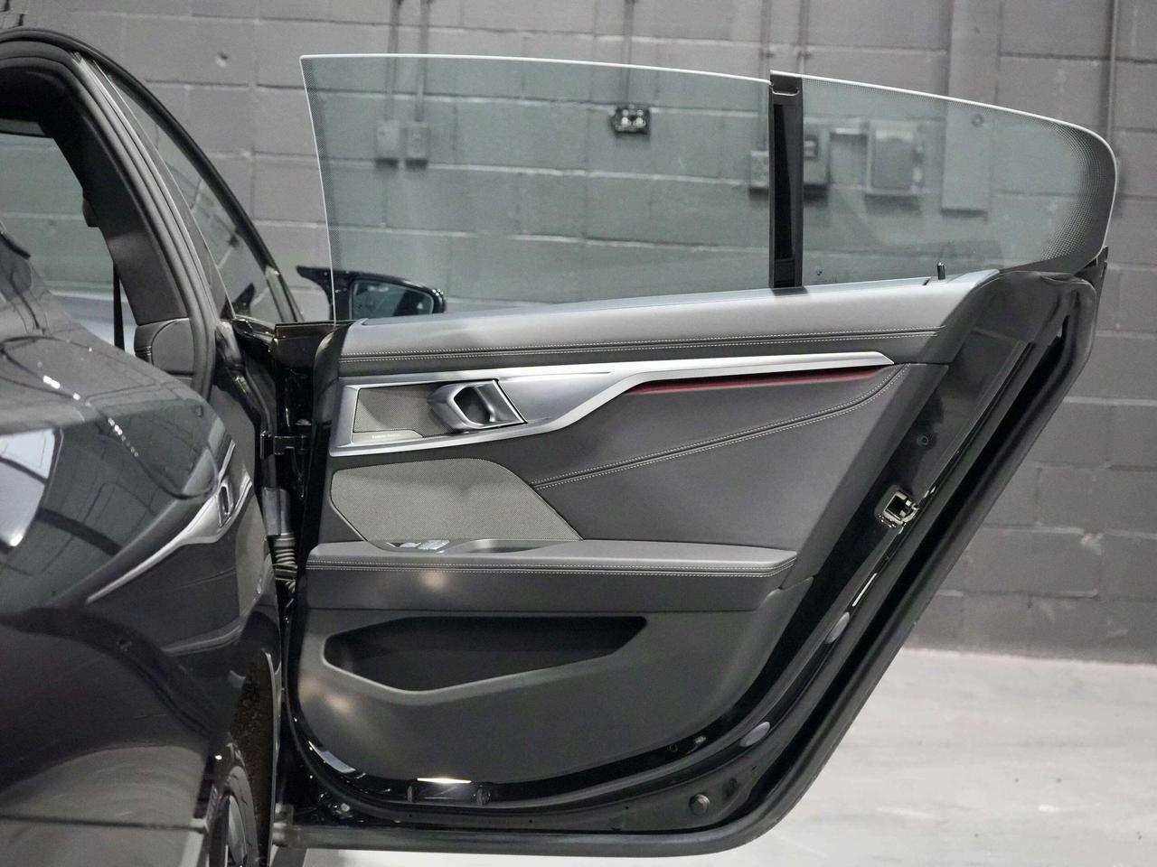 2023 BMW 8 Series xDrive|M PERFORMANCE|360|HUD|HARMAN|PANO Photo