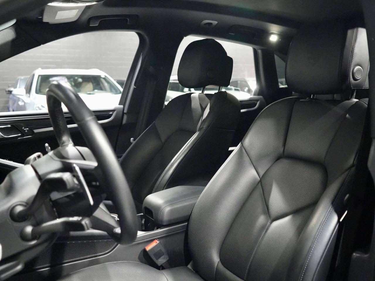 2023 Porsche Macan S|AUTOPARK|BOSE|360 CAM|LANE CHANGE ASSIST|PANO Photo