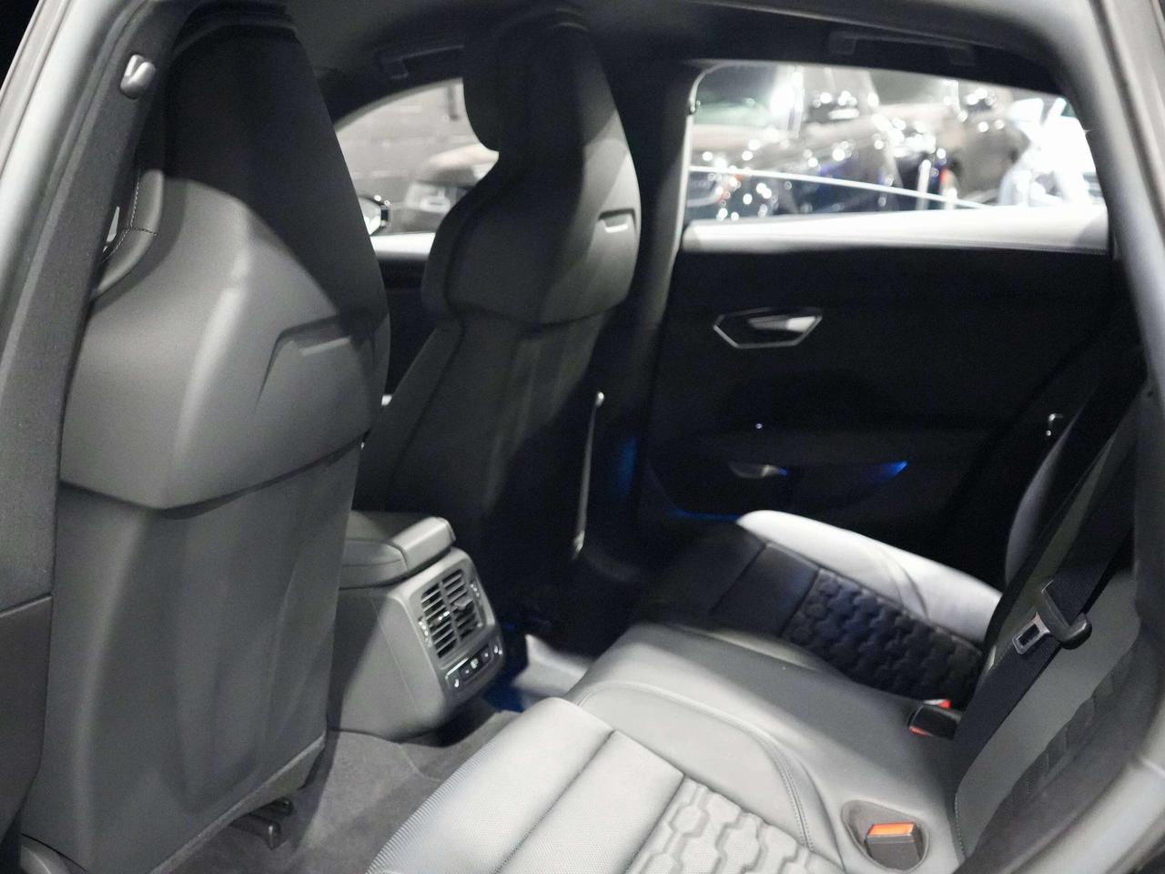2022 Audi RS e-tron GT CARBON PAKAGE|HUD|MASSAGE|360CAM|B&O| Photo