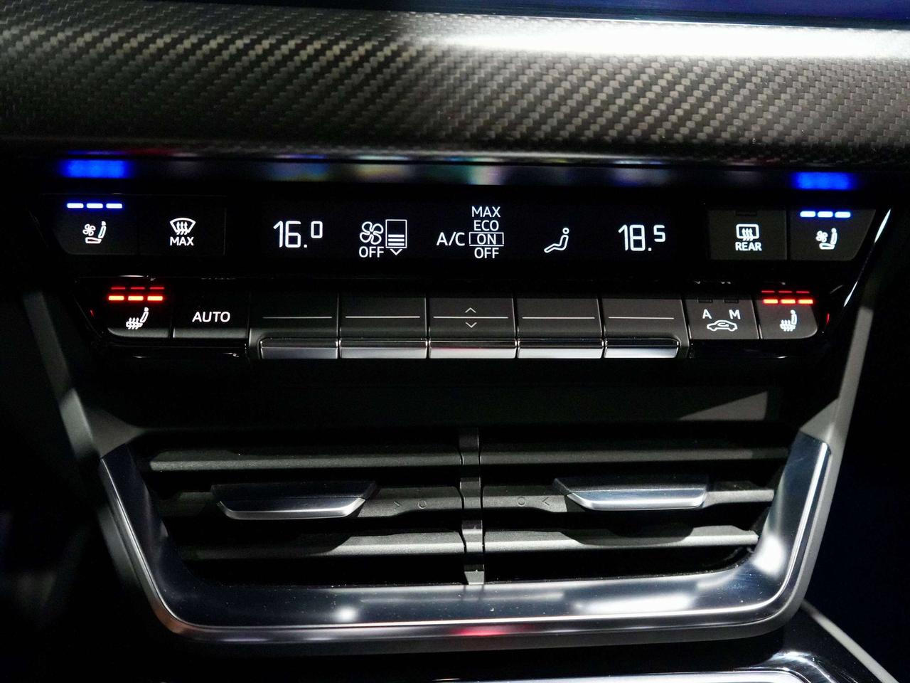 2022 Audi RS e-tron GT CARBON PAKAGE|HUD|MASSAGE|360CAM|B&O| Photo