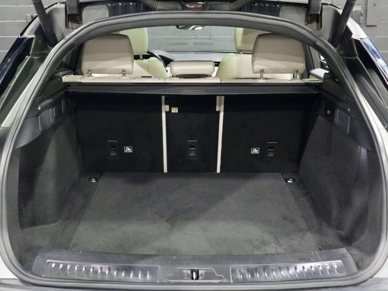 2019 Land Rover Range Rover Velar R-Dynamic SE|MERIDIAN SURROUND|PANO|DRIVER ASSIT Photo