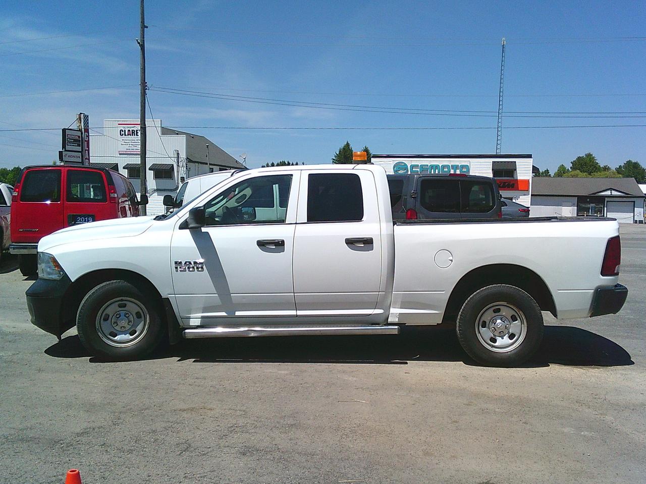 2017 RAM 1500 2WD Quad Cab 140.5  Tradesman Photo0