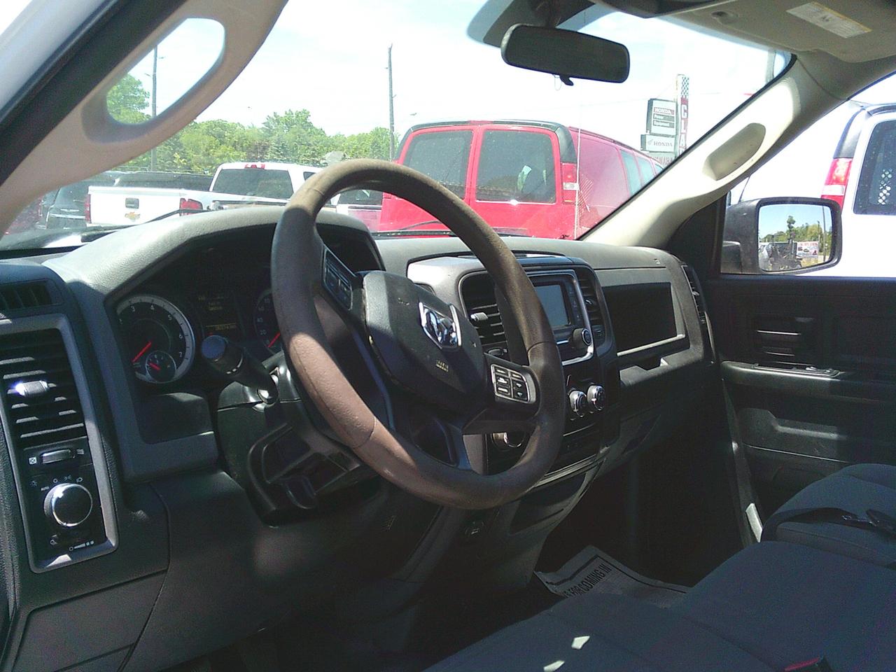 2017 RAM 1500 2WD Quad Cab 140.5  Tradesman Photo