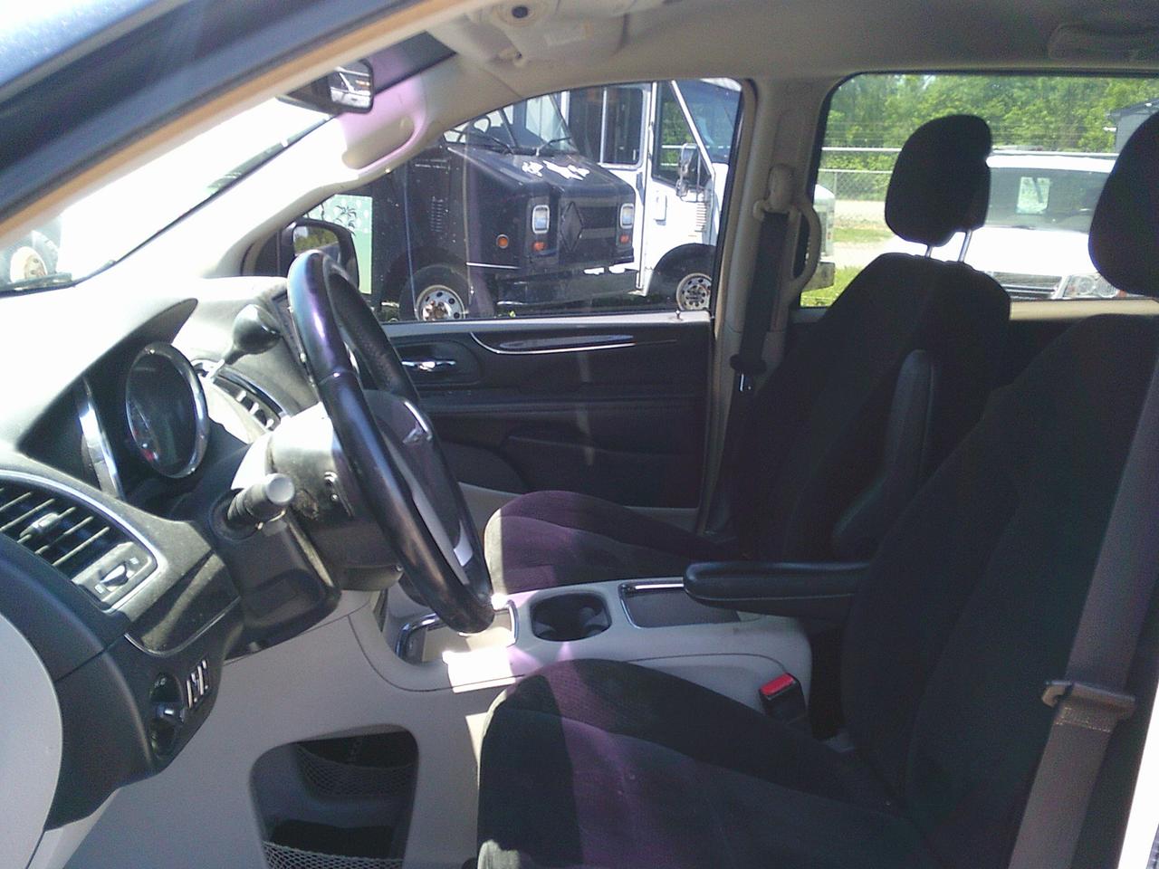 2016 Chrysler Town & Country 4DR WGN TOURING Photo