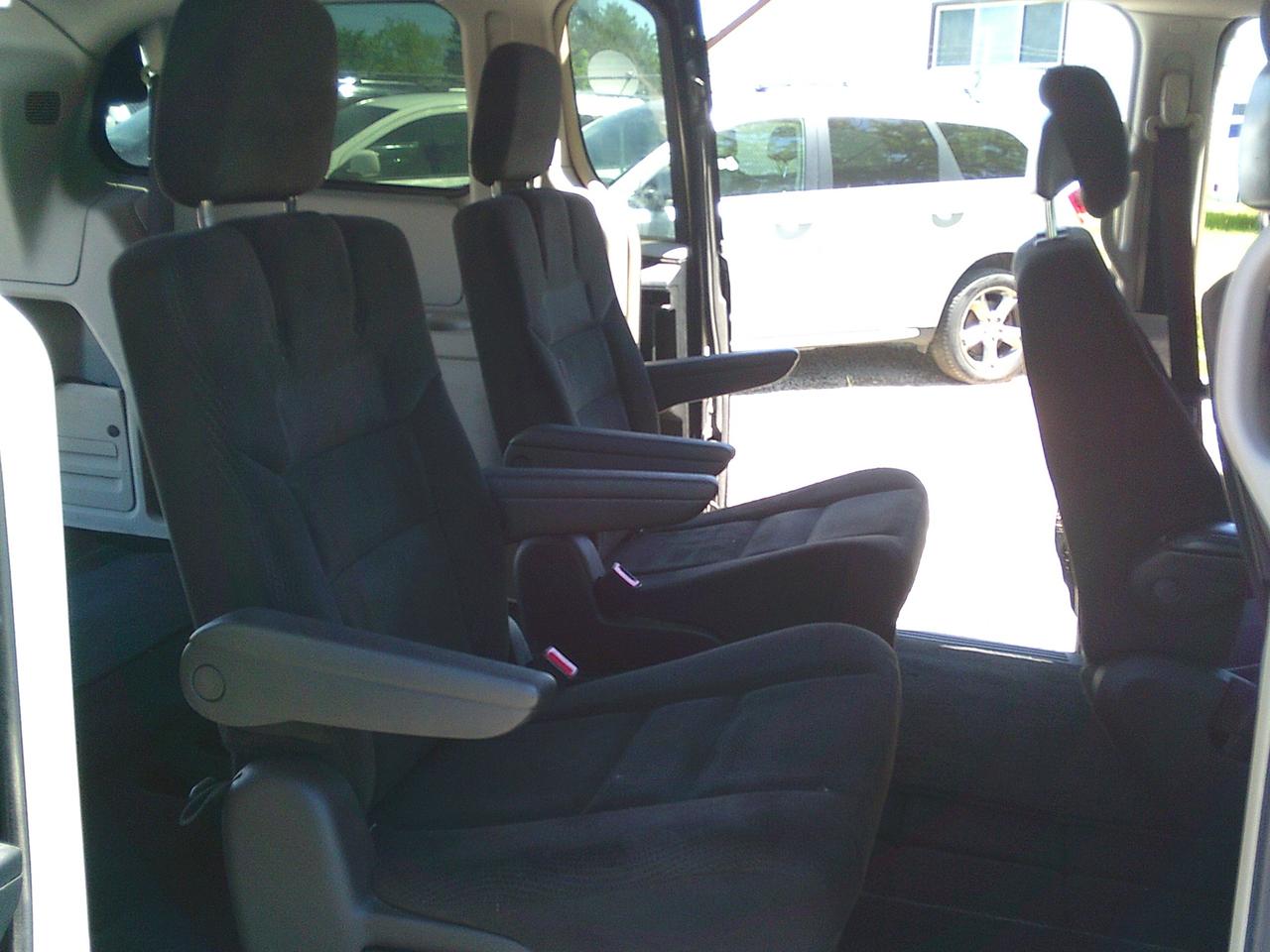 2016 Chrysler Town & Country 4DR WGN TOURING Photo
