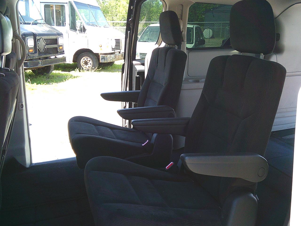2016 Chrysler Town & Country 4DR WGN TOURING Photo