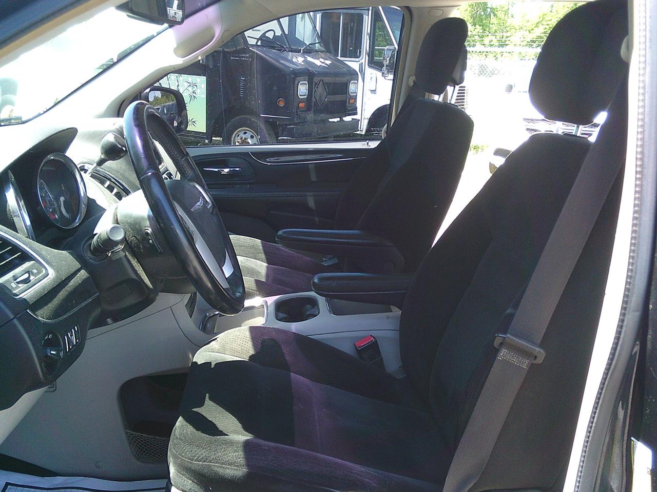 2016 Chrysler Town & Country 4DR WGN TOURING Photo
