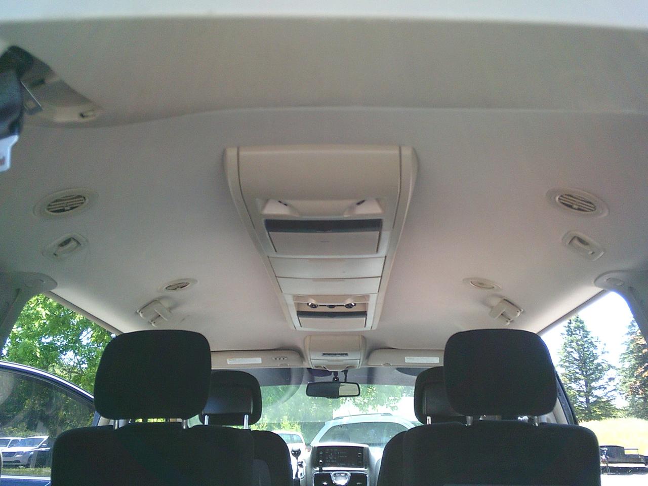 2016 Chrysler Town & Country 4DR WGN TOURING Photo