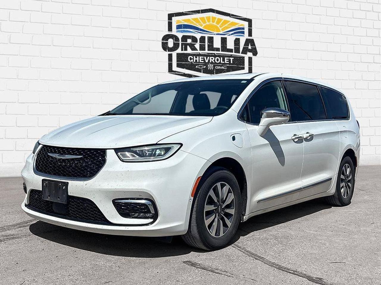 2022 Chrysler Pacifica Hybrid Limited | | Leather Seats | Photo